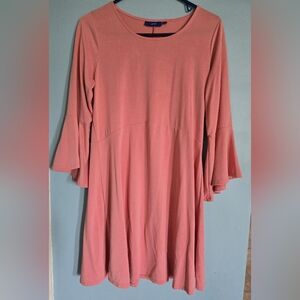 Beautiful Flowy Peachy Pink Dress Bell Sleeves Apt. 9 Brand Size Medium.